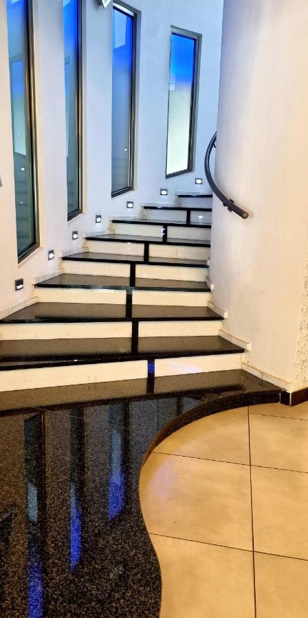 Hotel Insteia Polla Exteriör bild